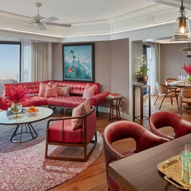 Travelling to Thailand? Consider booking the elegant Mandarin
Oriental Bangkok. Panache World, as preferred partners, can get you
confirmed upgrades at the time of booking.