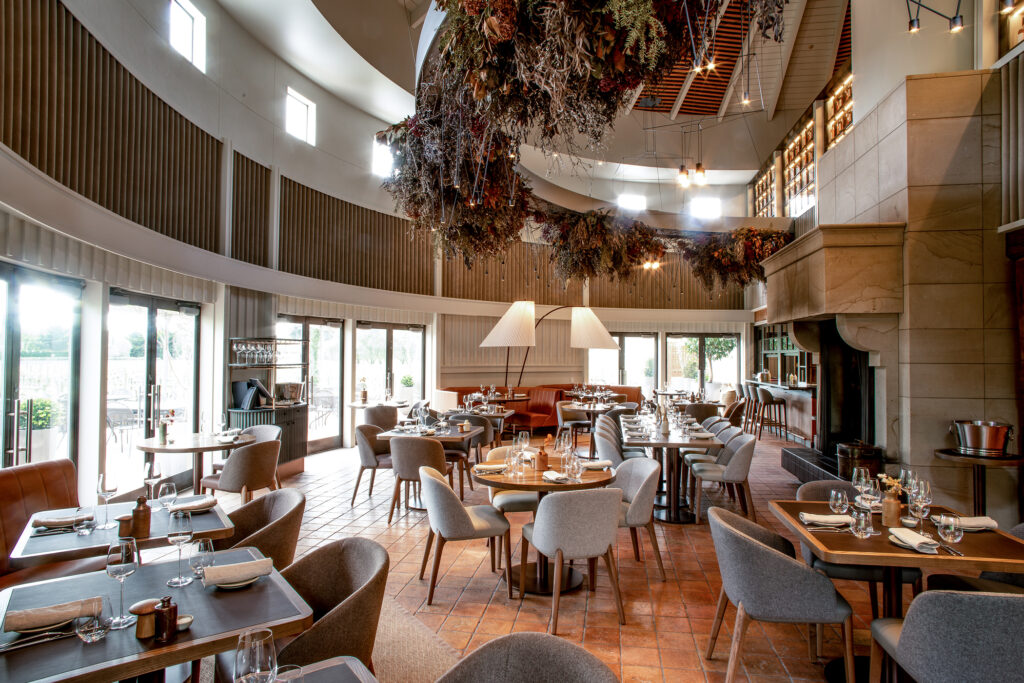 izz-craggy-restaurant.