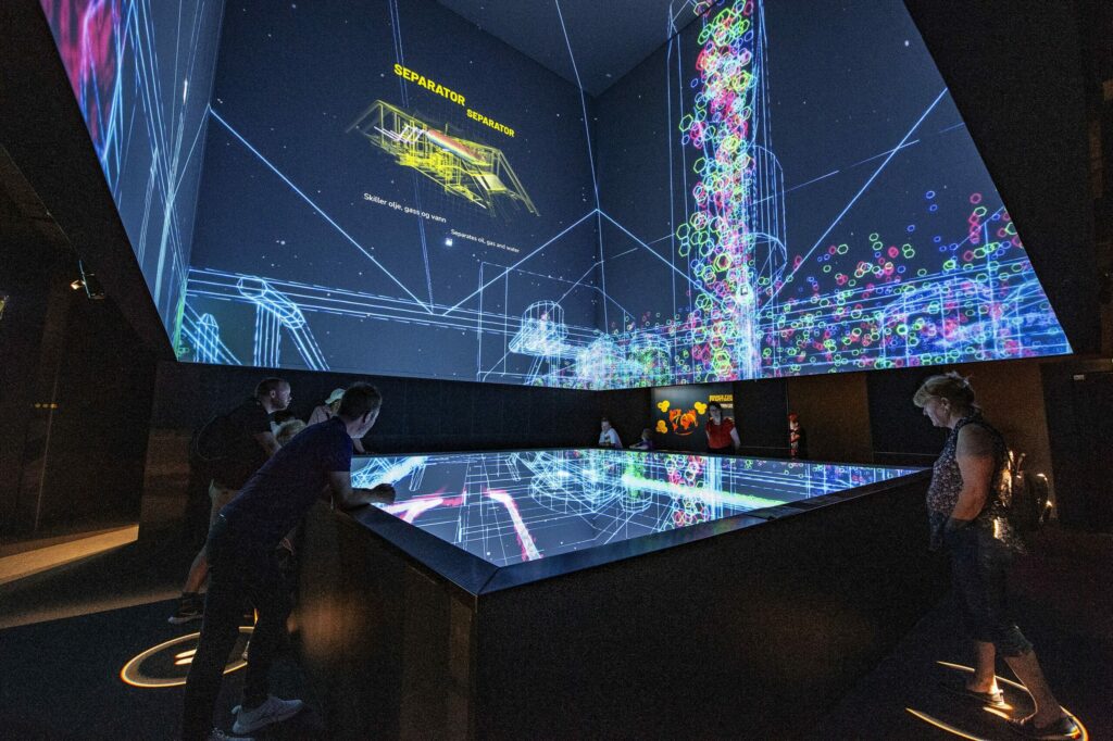 Interactive screens explain how oil and gas form deep beneath the seabed and how
they are extracted in a way that is easy to grasp. Photo by Shade B Martins
