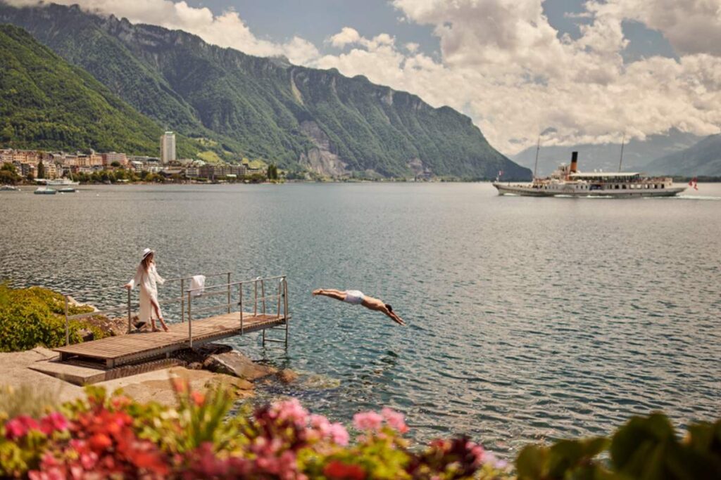 The lakefront location offers scenic indulgence and activities like strolling along the promenade and exploring the shore.